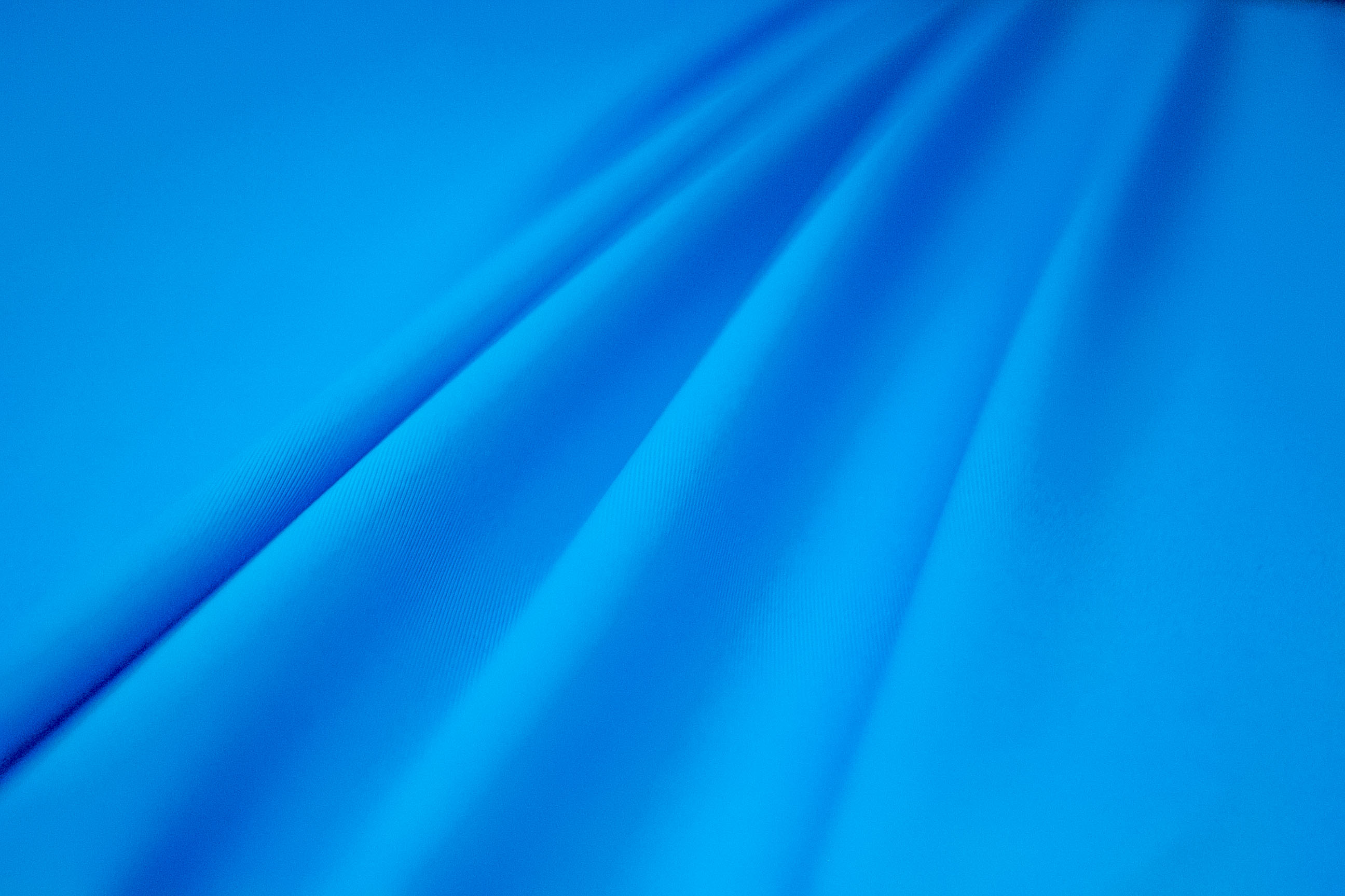 Elastic fabrics